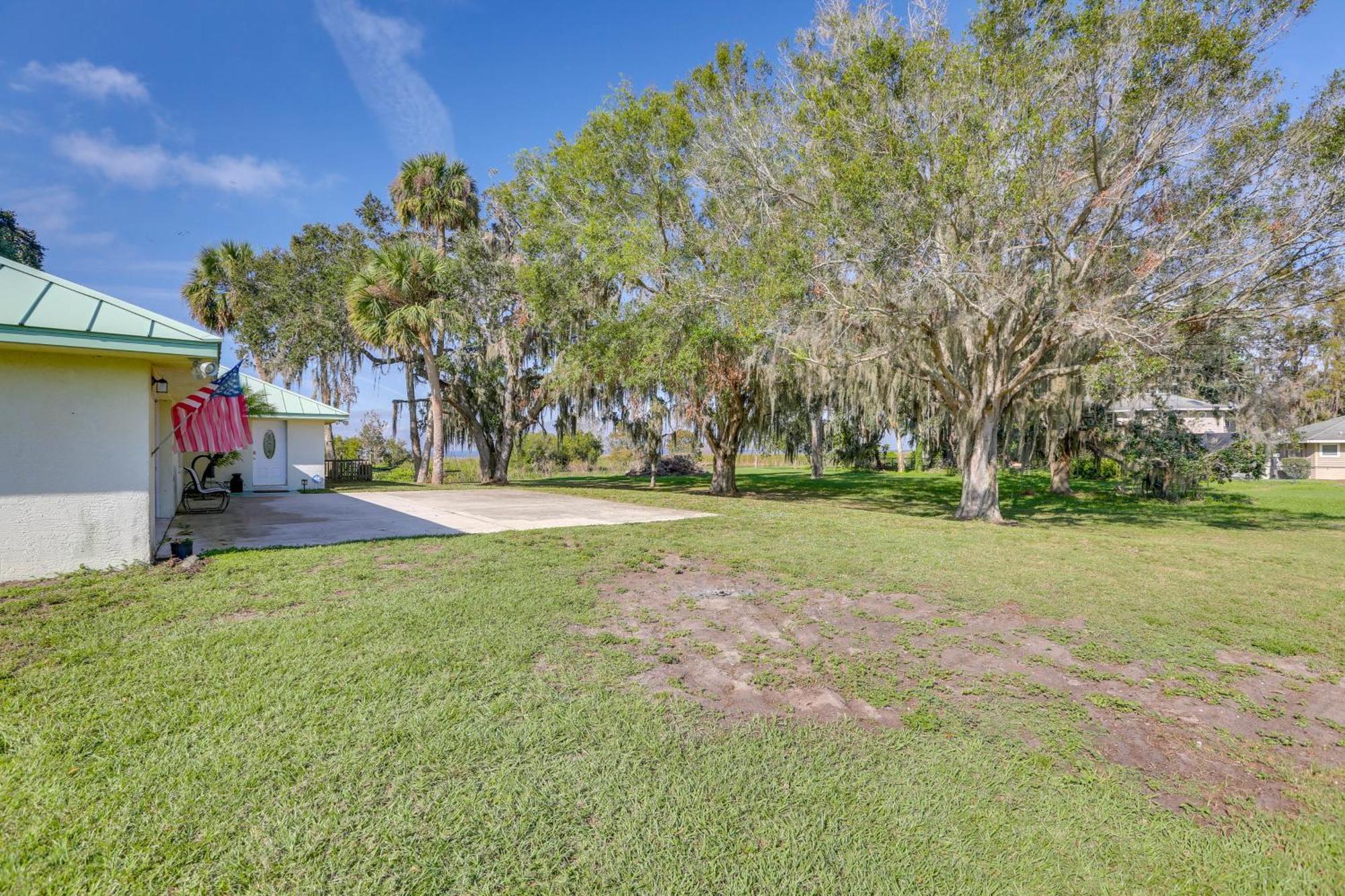 Lush Lorida Home On Lake Istokpoga Sebring Exteriör bild